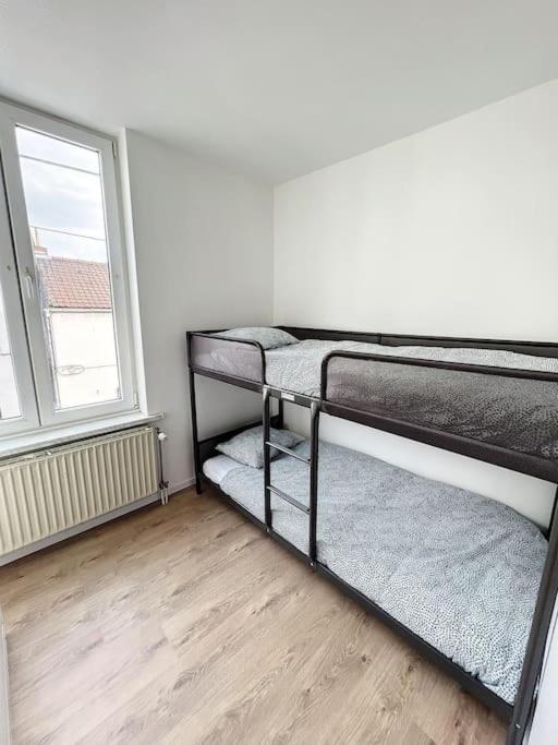 Station 173 C Bruxelles-Charleroi-Airport Apartment Екстериор снимка